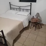 Mouria C *
